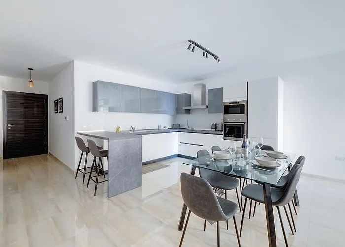 Apartment Chic 2br Apartment, Ideal Location By Buena Vista *