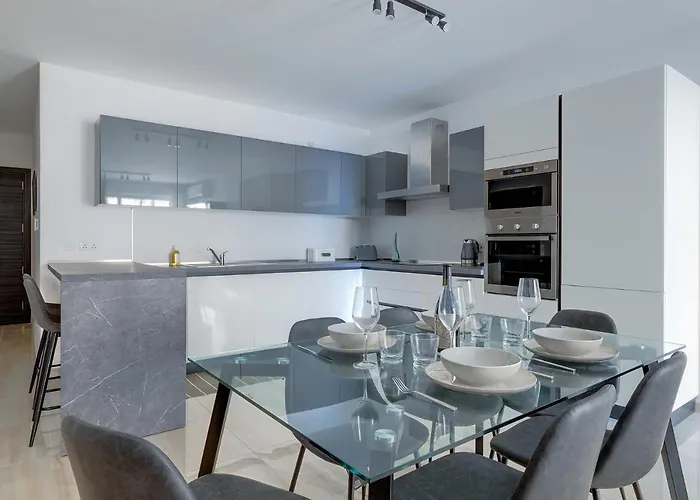 Apartment Chic 2br Apartment, Ideal Location By Buena Vista *