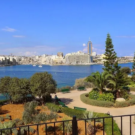 Chic 2br Apartment, Ideal Location By Buena Vista *